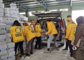 Voluntarios De Scientology Distribuyen 78 Toneladas De Suministros En Turquia