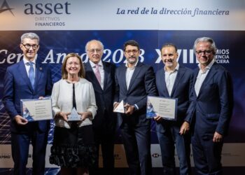 Grupo Julià Y Montserrat Pons, Directora De Finanzas Y Administración De BASF Española, Ganadores De Los Premios A La Excelencia Que Otorga La Asociación Española De Financieros De Empresa (ASSET)