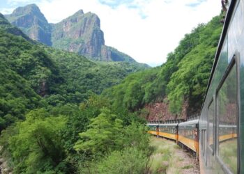 Hoteleus Y El Tren Chepe Express Invitan A Explorar La Grandeza De La Sierra Tarahumara