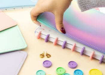 Cuaderno Aconseja Sobre Cómo Fomentar La Creatividad De Los Niños Durante El Verano