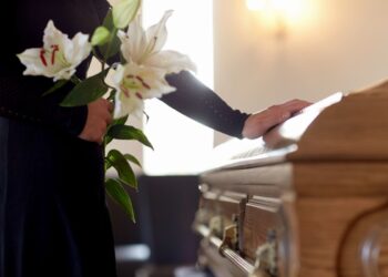 Los Funerales Religiosos Son La Opción Mayoritaria En España (el 88%) Para Despedir A Los Difuntos